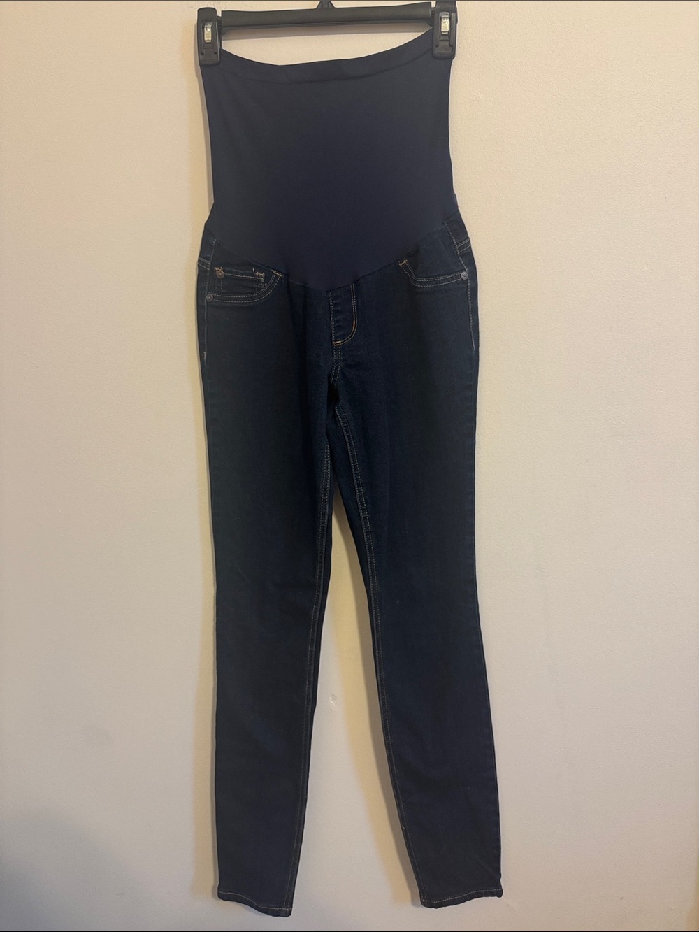 Indigo Blue High-Rise Maternity Jeans in Dark Blue